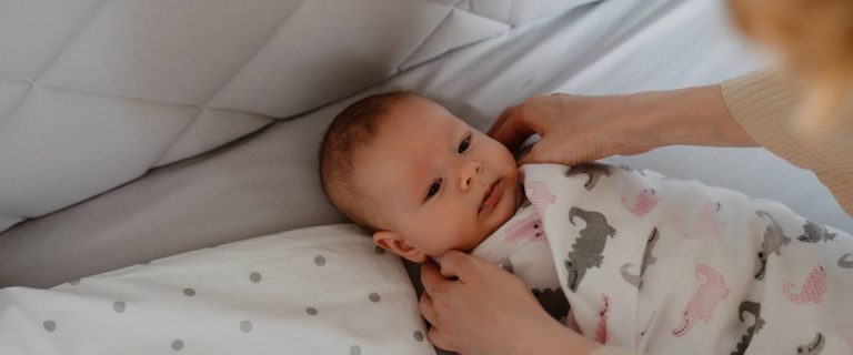 bedong bayi